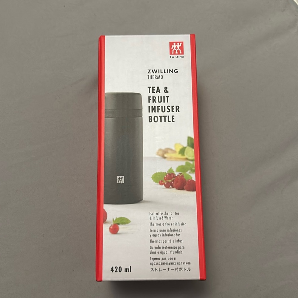 Zwilling thermo tea infuser bottle